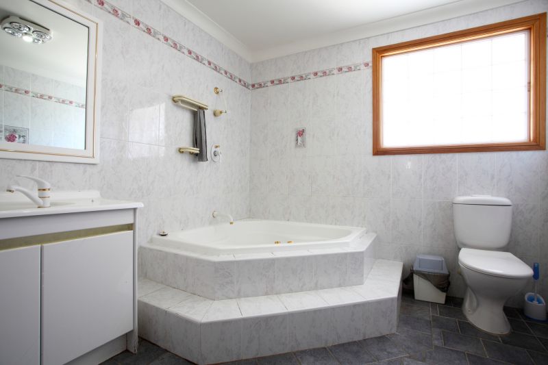 Top Bathtub Installation Companies in Lake Saint Louis, MO